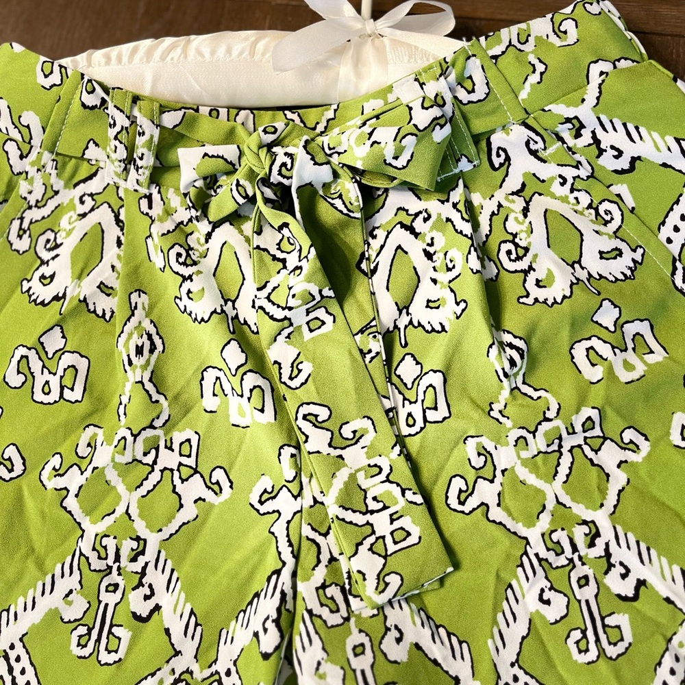 Wide Leg Printed Pants - Picture 3 of 7